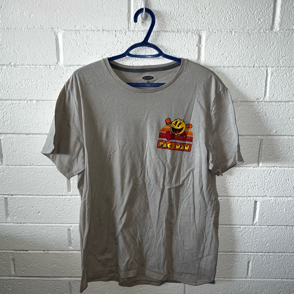 Old Navy Beige Pac-Man XL Shirt